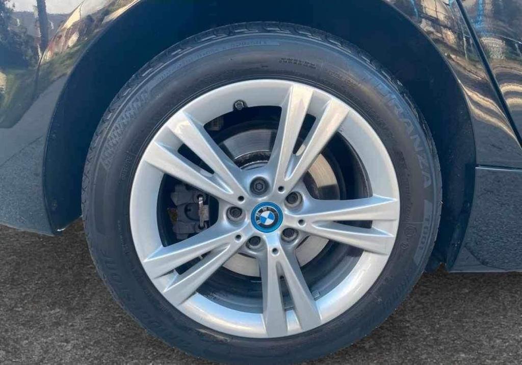 BMW 2er ActiveTourer 225xe 5 PS 5-Türer 2019 – Bild 4