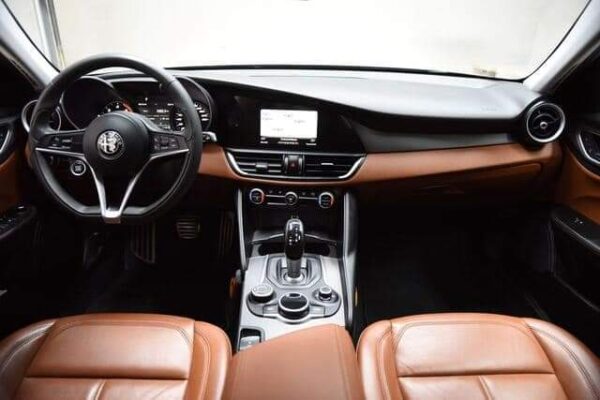 Alfa Romeo Giulia – Bild 12