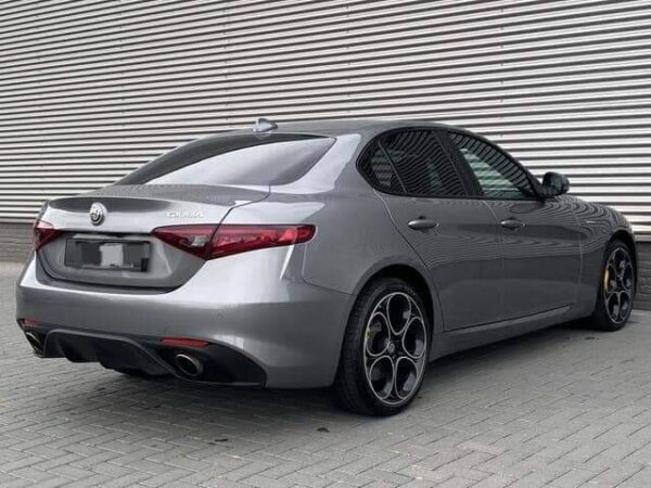 Alfa Romeo Stelvio – Bild 20