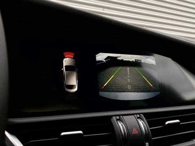 Alfa Romeo Stelvio – Bild 8