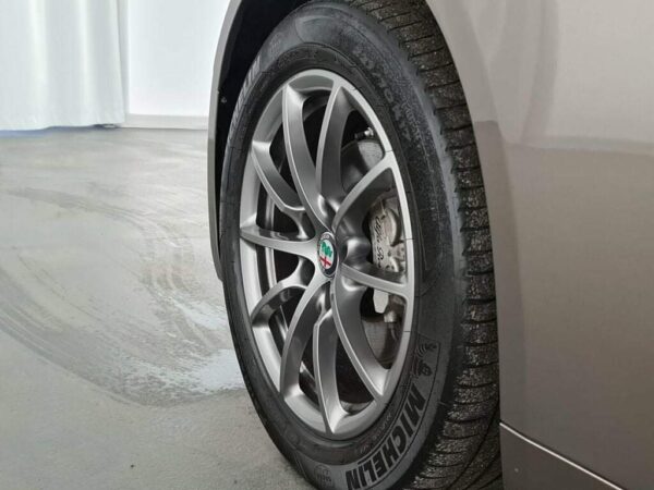 Alfa Romeo Giulia – Bild 12