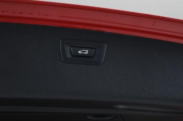 BMW 3 Series Red – Bild 14
