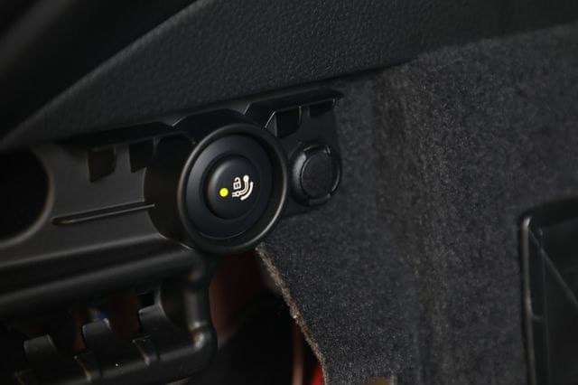 BMW 3 Series Red – Bild 5