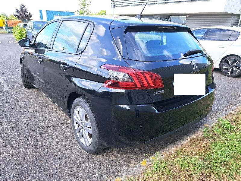 Peugeot 308 Active Business 1.5 HDi 130 – Bild 8