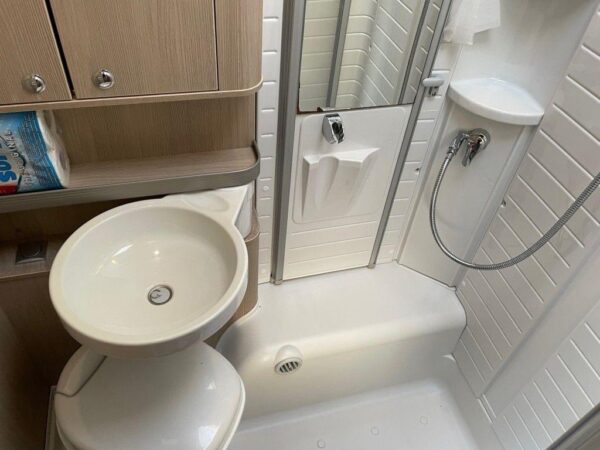 Bürstner T 729 Moonlight (motorhome) – Bild 12